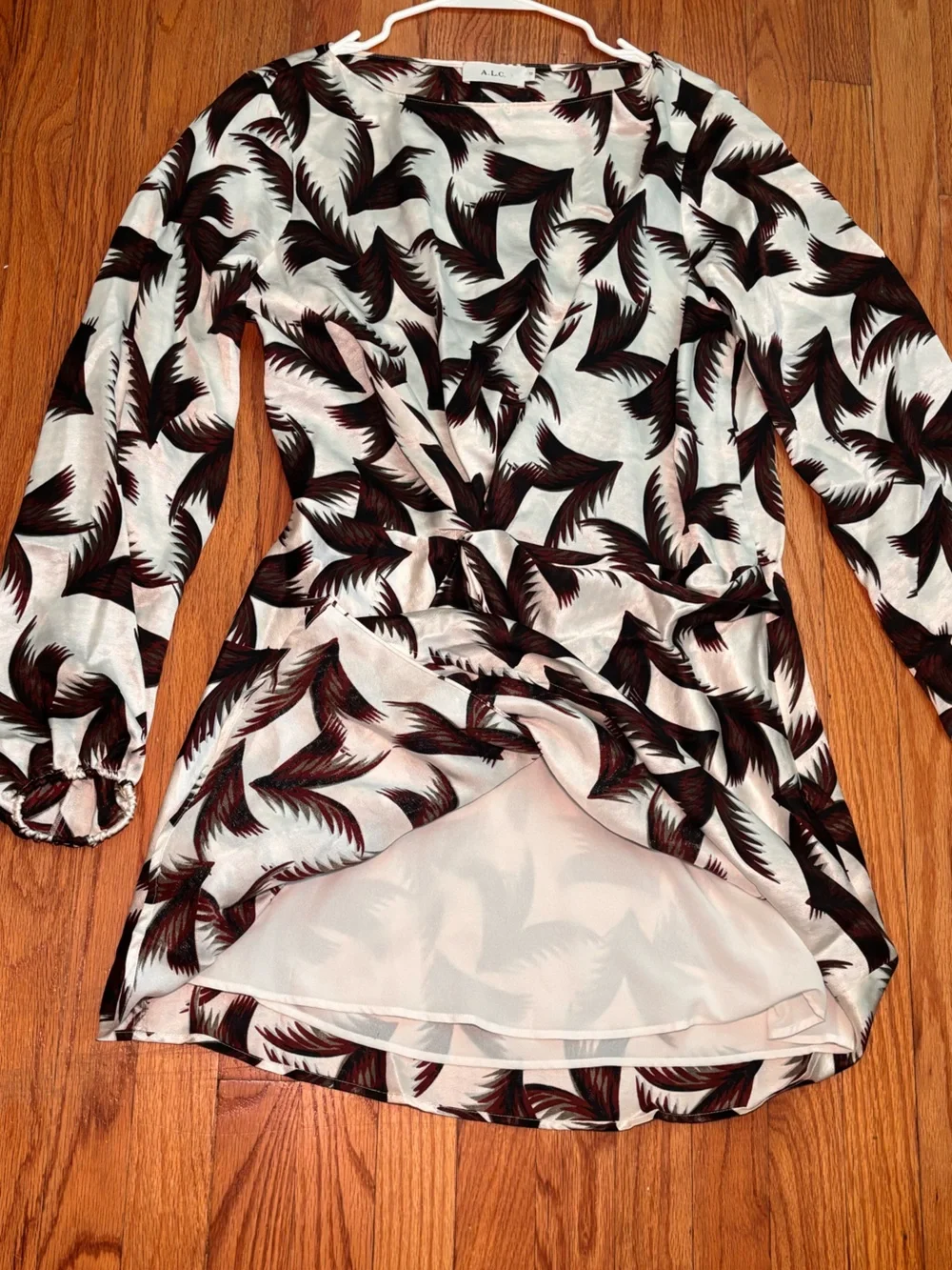 A.L.C. Freya 100% Silk Twist Front Mini Dress Cocktail Long Sleeve Size 10